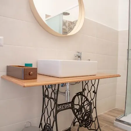 Allyoucantrip - La Nova 4*